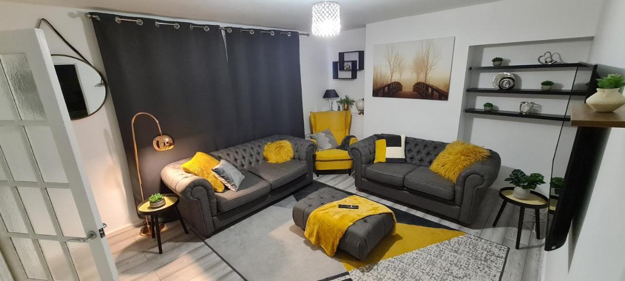 Cosy 3-Bedroom House In Aspley Nottingham Exteriör bild